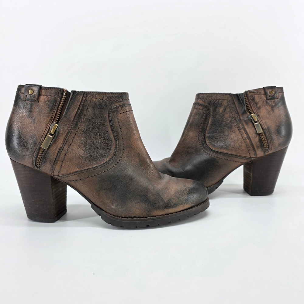 Clarks Mission Halle Distressed Bronze Leather Ankle Booties Metallic Boots 8 M